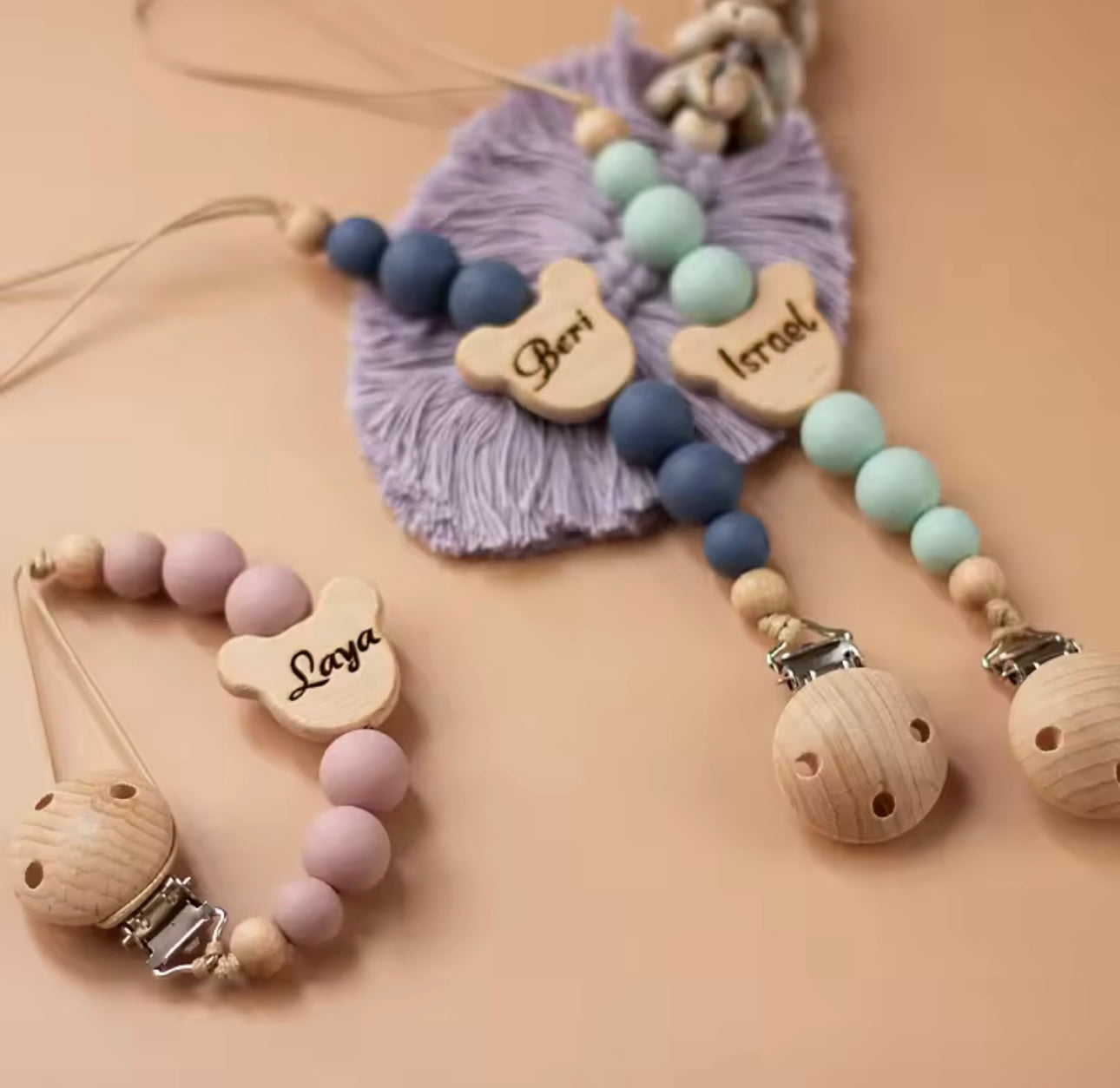 Attache tétine personnalisé - Pratique et unique