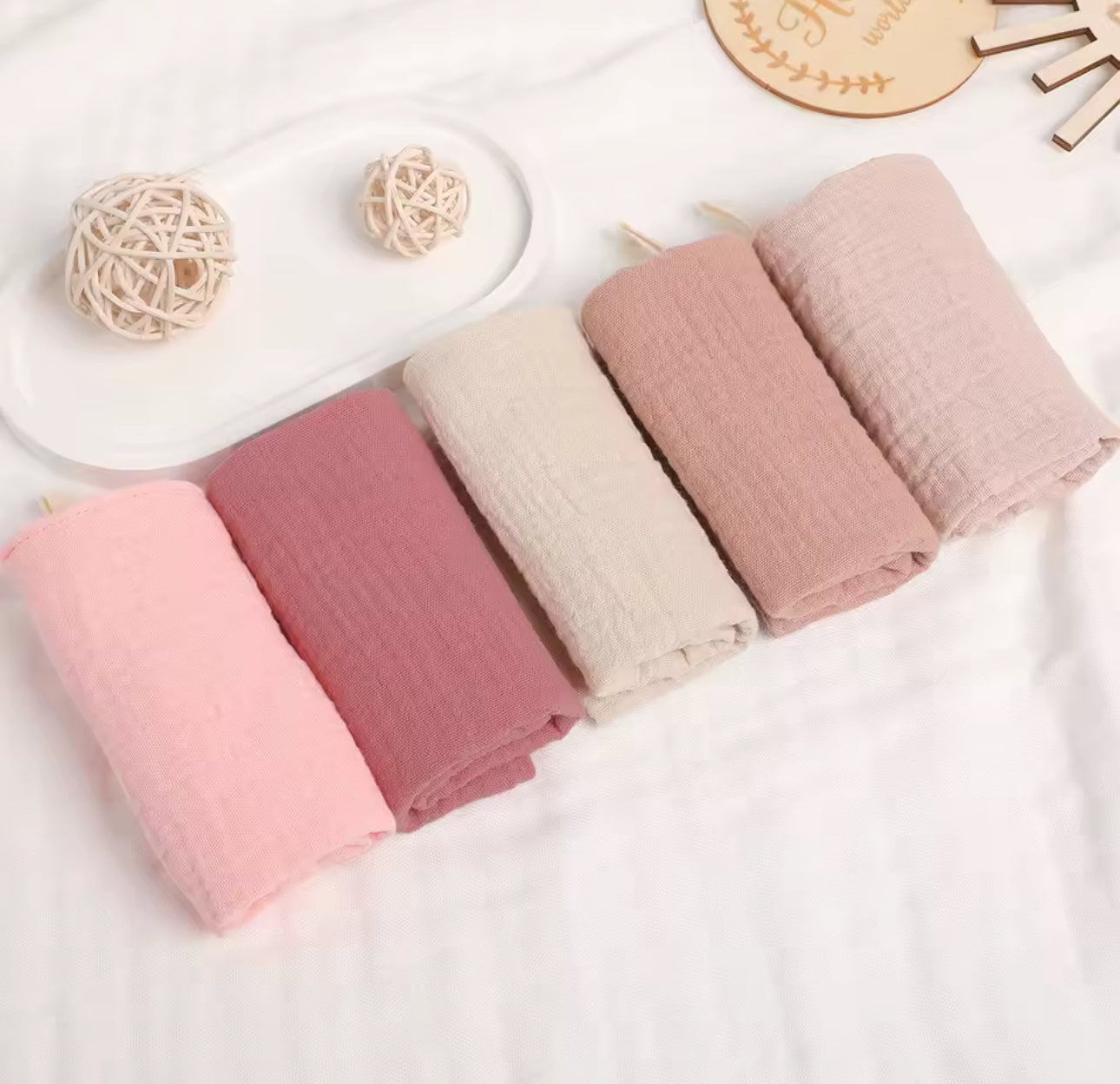 Assortiment de 5 langes en coton de gaz - Douceur naturelle pour bébé