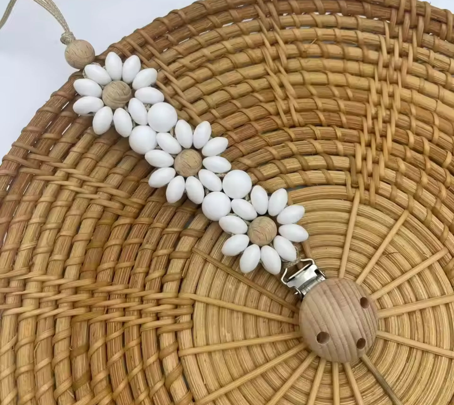 Attache tétine fleur