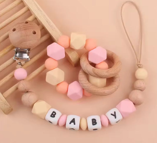 Set de dentición con sujetador de chupete y sonajero personalizado